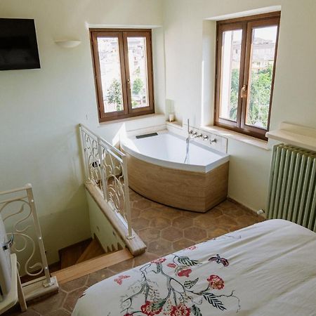 La Casa Delle Api Bed and Breakfast Offida Εξωτερικό φωτογραφία