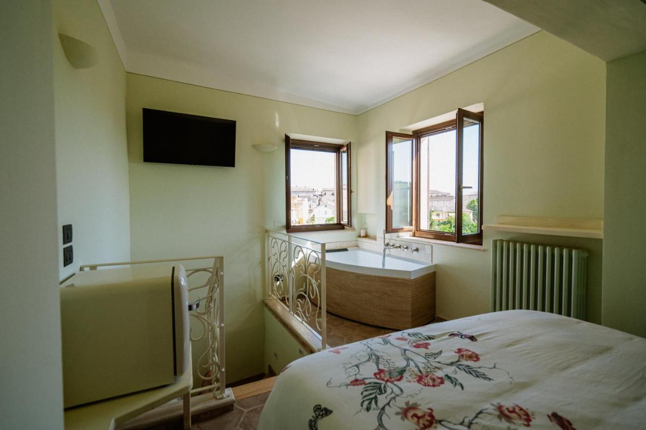 La Casa Delle Api Bed and Breakfast Offida Εξωτερικό φωτογραφία